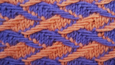 TWO COLOR JACQUARDS FREE KNITTING PATTERN