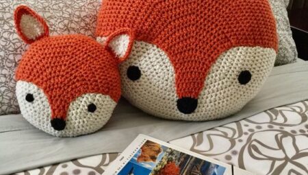 SUPER CUTE CROCHET FOX PILLOW FREE PATTERN