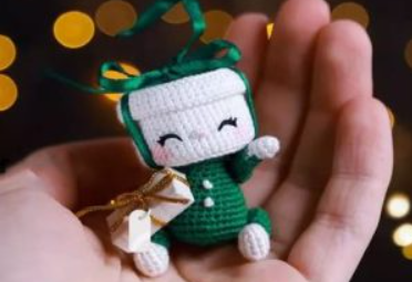 CUTE AMIGURUMI GIFT SUPER EASY FREE PATTERN